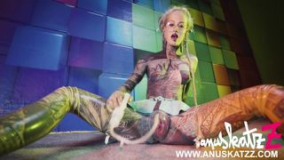 Latex BDSM fetish kink pussy pump-Heavily tattoo inked skinny dread girl